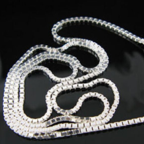 New Silver Box Chain Necklace - Picture 11 of 13